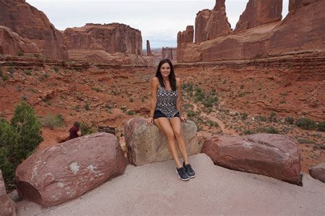 Girls On Rocks Cliffs Mountains Geology Rock Climbing Page