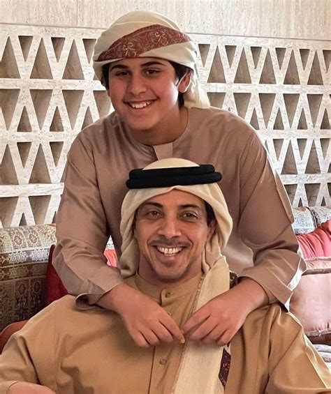 Mohammed Bin Mansour Bin Zayed Al Nahyan Y Su Padre Mansour Bin Zayed