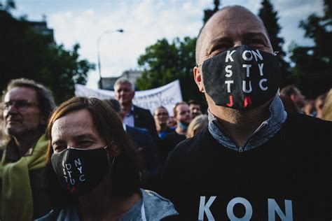 Protest Przeciw Lex Tvn Pod Sejmem W Warszawie Zdj Cia Oko Press