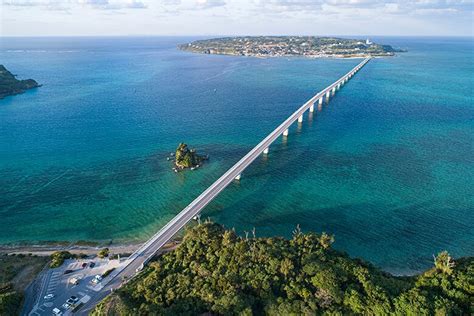 古宇利大橋（こうりおおはし） 沖楽