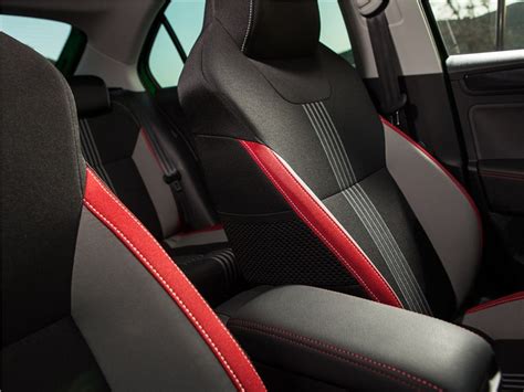 Фото Skoda Rapid (2017 - 2019) поколение II - Skoda Rapid 2017 передние ...