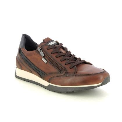 Pikolinos Shoes and Boots - Official UK Stockist