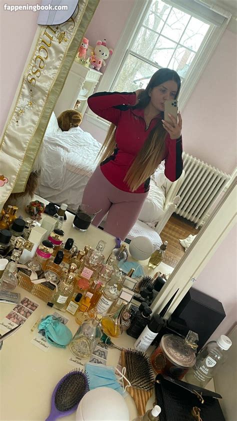 Elizabeth M Elizabethkm Nude OnlyFans Leaks Fappening Page 4 FappeningBook