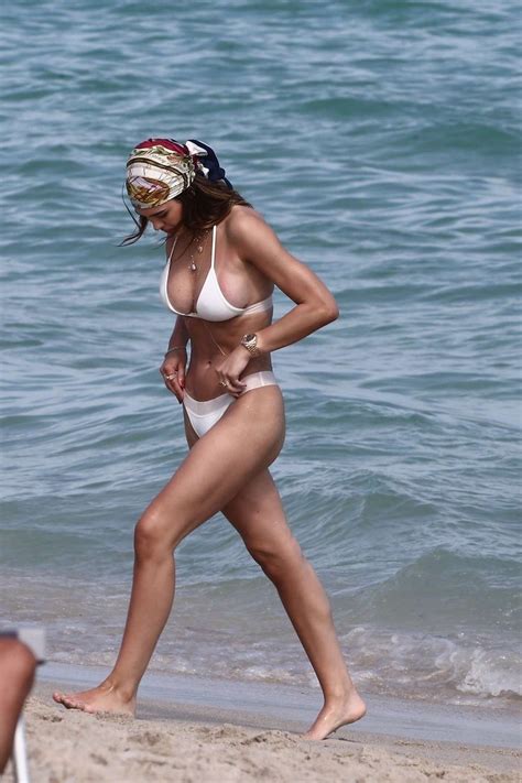 Amelia Gray Tanned And Sexy In Tiny White Bikini 23 Photos The Fappening