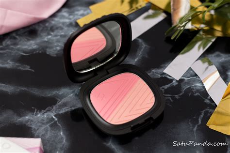 Kiko Flower Enriched Blush 02 Provocative Pink - отзыв и свотчи