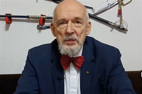 Korwin Mikke Cz Owiek Na Takim Stanowisku Mo E Zabi Tys Ludzi