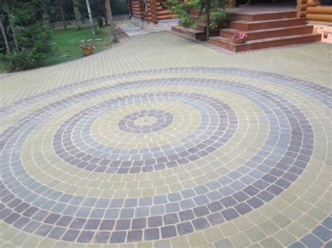 Тротуарная плитка по кругу | Outdoor blanket, Outdoor, Beach mat