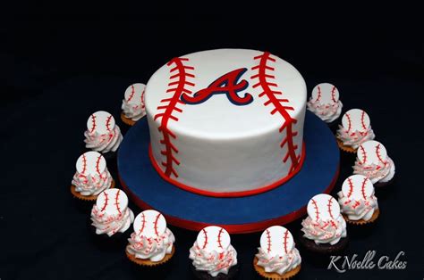 Atlanta Braves Theme Cake With Cupcakes By K Noelle Cakes Atlanta