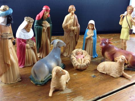 Vintage Plastic Nativity Set 12 pieces by ElodieVintageHome