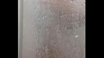 Mi Novia Tomando Una Ducha XVIDEOS