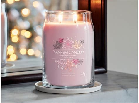 Yankee Candle Snowflake Kisses Signature Velk Yankeesvicky Cz