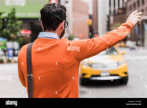 Man Hailing Taxi New York Hi Res Stock Photography And Images Alamy