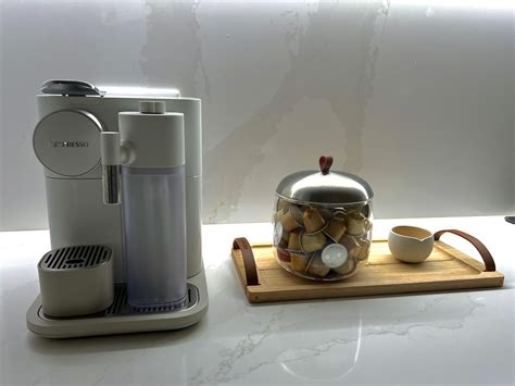 /QUESTION/ Water/coffee leaks into the capsule holder compartment? : r