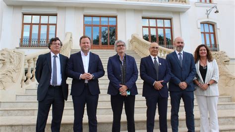 El Ayuntamiento De Albacete Agradece La Labor De La Sociedad Castellano