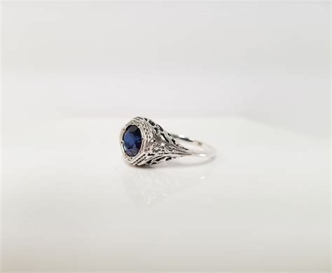 Antique Sapphire Ring // Solid Sterling Silver. Vinta… - Gem