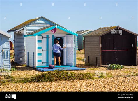 Hayling island beach huts hi-res stock photography and images - Alamy