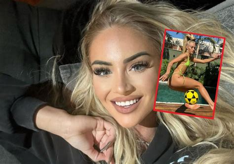 Najpi Kniejsza Pi Karka Wiata Zrobi A Show W Samym Bikini