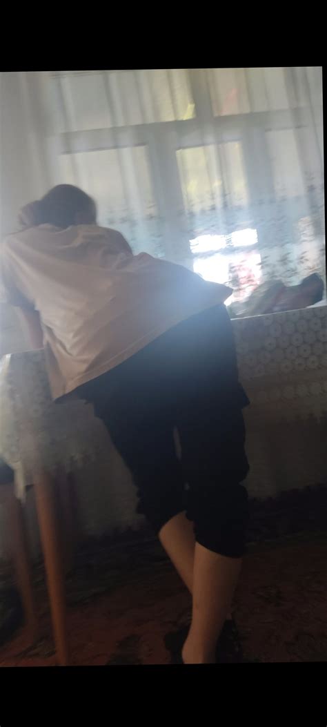 My Aunt S Ass When She Was Bending Over Scrolller