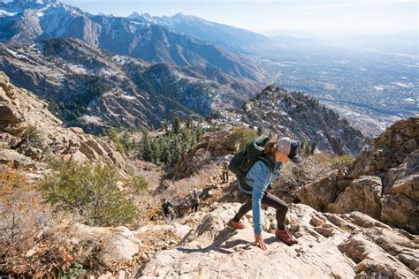 Trail Etiquette 101: The Basic Rules of Hiking – Bearfoot Theory