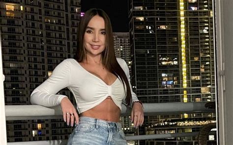 Paola Jara compartió sensuales fotos en bikini y enloqueció a sus fans
