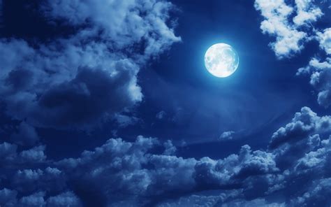 Moon Wallpapers 03456 - Baltana