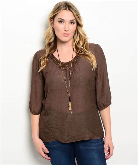 Peasant Style Top A Touch Of Boho With Beaded Neckline Boho Tops Peasant Style Tops