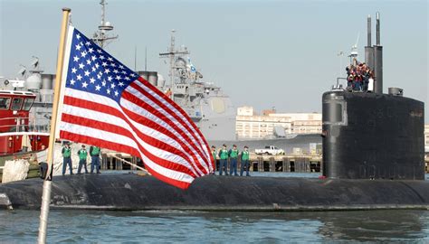 DVIDS - Images - fast-attack submarine USS Montpelier deploys from Naval Station Norfolk