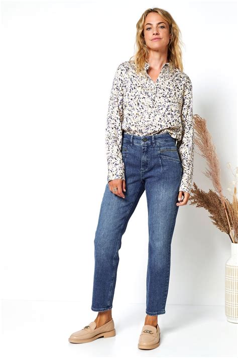 Die aktuelle Kollektion von TONI Fashion online kaufen
