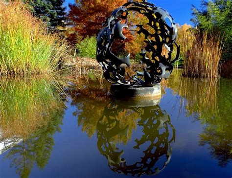 Free picture: nature, water, fountain, sculpture, reflection, tree, outdoor