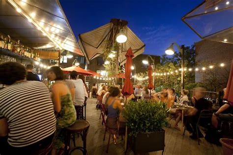 10 Perfect Spots For A Night Out In Williamsburg