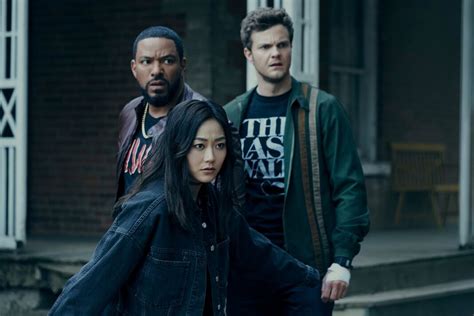 Photo De Karen Fukuhara The Boys Photo Jack Quaid Laz Alonso