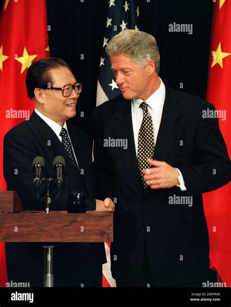 Chinese President Jiang Zemin Hands Hi Res Stock Photography And Images