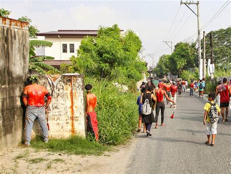 The Crucifixion In Pampanga Holy Week Philippines Bathed In Blood