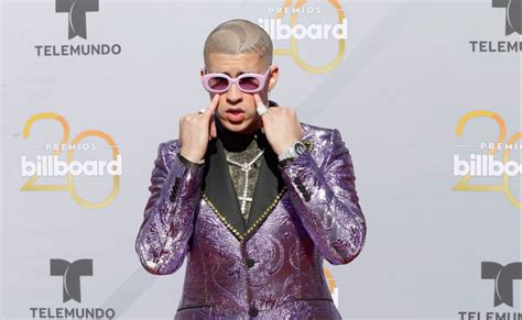 Bad Bunny Estrena Canción Para Dedicar Cuando Te Pongan Los Cuernos La Opinión