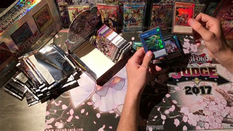 YU GI OH Ouverture D Un Display 24 Boosters Poings Des Gadgets FR