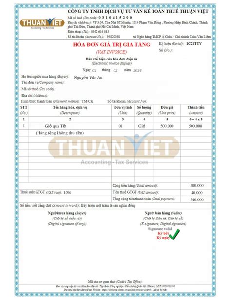 cach xuat hoa don qua tang cho nhan vien khach hang hop ly