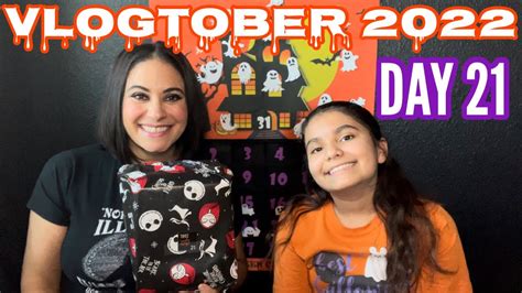 Vlogtober Day I Halloween Advent Calendar Countdown