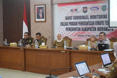 Bupati Nina Membuka Rakor Dan Monev Program Pemberantasan Korupsi