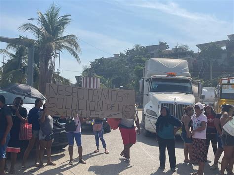 Bloquean En Paso Limonero Para Exigir A Sedena La Entrega De Enseres