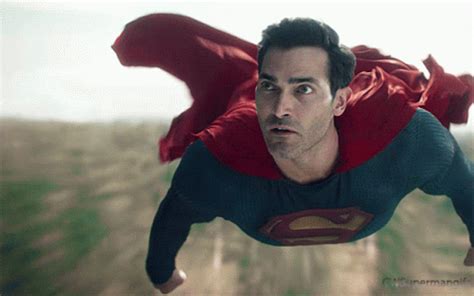 Superman Flying GIF - Superman Flying - Discover & Share GIFs