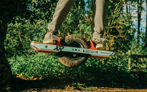 Charging A Onewheel Proper Charging And Storage For Longer Life