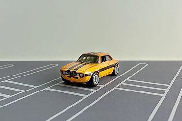 Amazon ホットウィール Hot Wheels ワイルドスピード アルファロメオ ジュリア スプリント GTA 才 HKD ミニカーダイキャストカー ホビー
