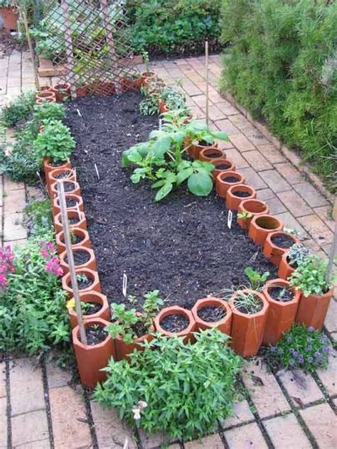 30+ Raised Garden Bed Ideas - Hative