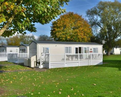 Hoburne Cotswold Holiday Park | UKcaravans4hire