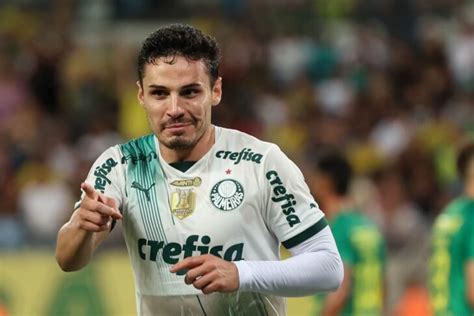 Raphael Veiga Empata Dudu Na Artilharia Do Palmeiras