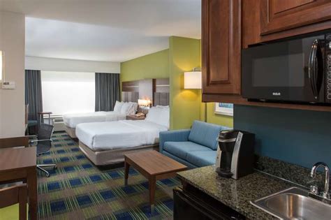 Holiday Inn Express & Suites Clifton Park | Hotel in Clifton Park NY