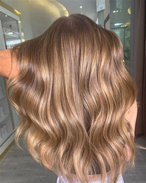 Balayage Blond Noisette Blonde Layered Hair Blonde Hair Inspiration Hair Inspiration