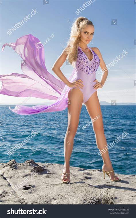 Sexy Model Elegant Bikini On Suntanned Stock Photo 405063322 Shutterstock