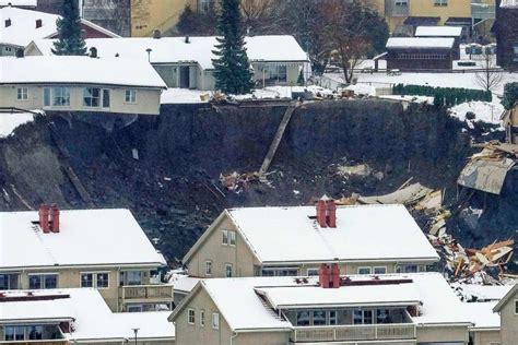 Suche Nach Berlebenden Zehn Vermisste Nach Erdrutsch In Norwegen