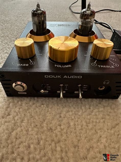 Douk Audio P1 Tube Preamp USB DAC Headphone amp Photo #4572976 - Canuck ...